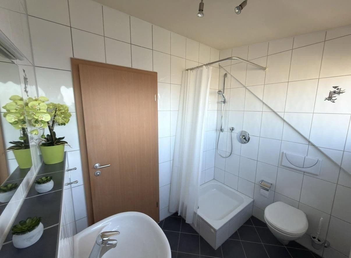 Prenájom bytu 3-izbový 79 m², Am Rötelesberg 5, Nufringen, Bádensko-Wurttembersko Prenájom bytu 3-izbový 79 m², Am Rötelesberg 5, Nufringen, Bádensko-Wurttembersko