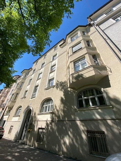 Prenájom bytu 4-izbový 154 m², München, Bavorsko Prenájom bytu 4-izbový 154 m², München, Bavorsko