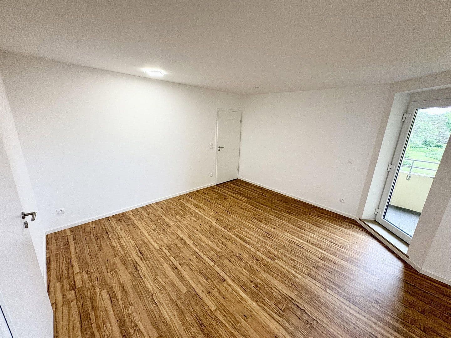 Prenájom bytu 4-izbový 89 m², Werner-von-Siemens-Allee 23, Röthenbach an der Pegnitz, Bavorsko Prenájom bytu 4-izbový 89 m², Werner-von-Siemens-Allee 23, Röthenbach an der Pegnitz, Bavorsko