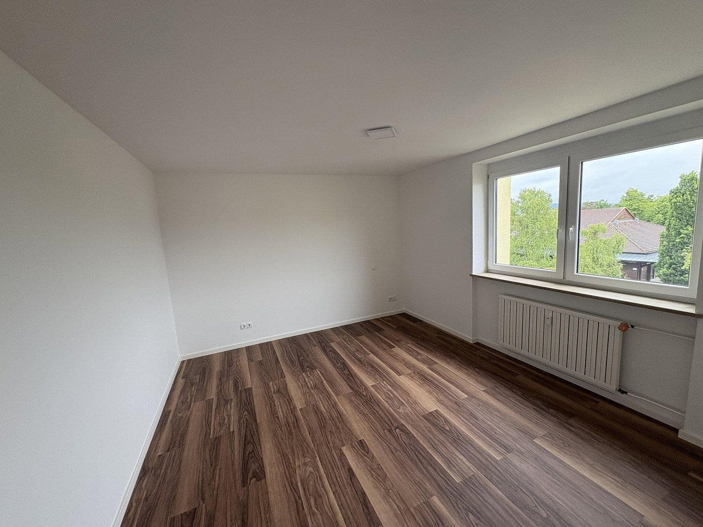 Prenájom bytu 4-izbový 89 m², Werner-von-Siemens-Allee 23, Röthenbach an der Pegnitz, Bavorsko Prenájom bytu 4-izbový 89 m², Werner-von-Siemens-Allee 23, Röthenbach an der Pegnitz, Bavorsko