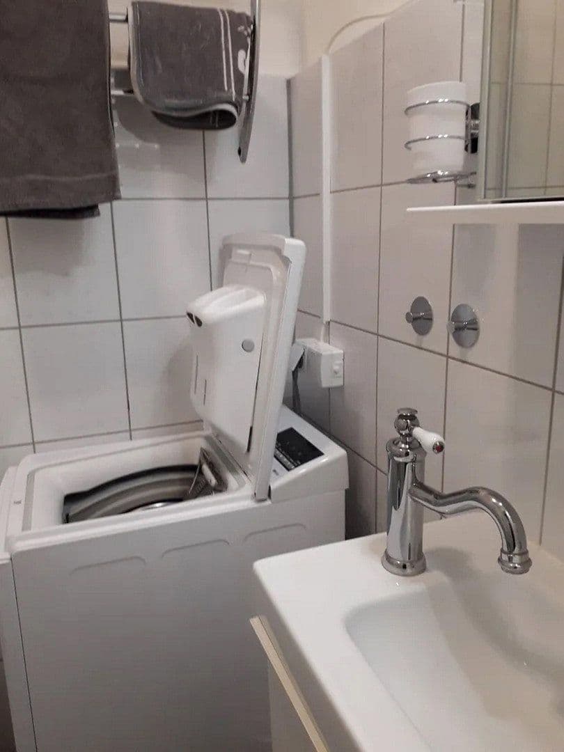 Prenájom bytu 2-izbový 38 m², Hildesheimer Str. 207, Hannover, Dolné Sasko Prenájom bytu 2-izbový 38 m², Hildesheimer Str. 207, Hannover, Dolné Sasko
