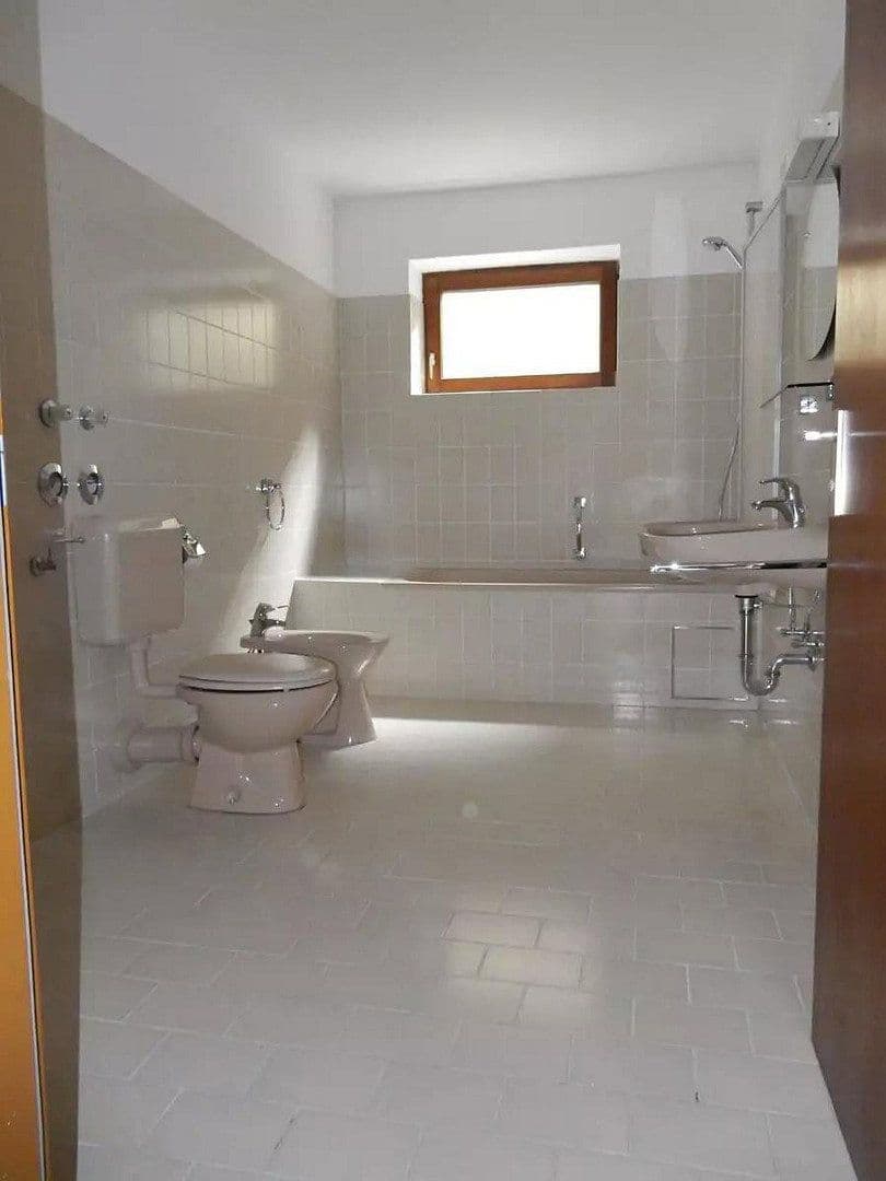 Prenájom bytu 2-izbový 77 m², Wolf-Huber-Straße, Passau, Bavorsko Prenájom bytu 2-izbový 77 m², Wolf-Huber-Straße, Passau, Bavorsko