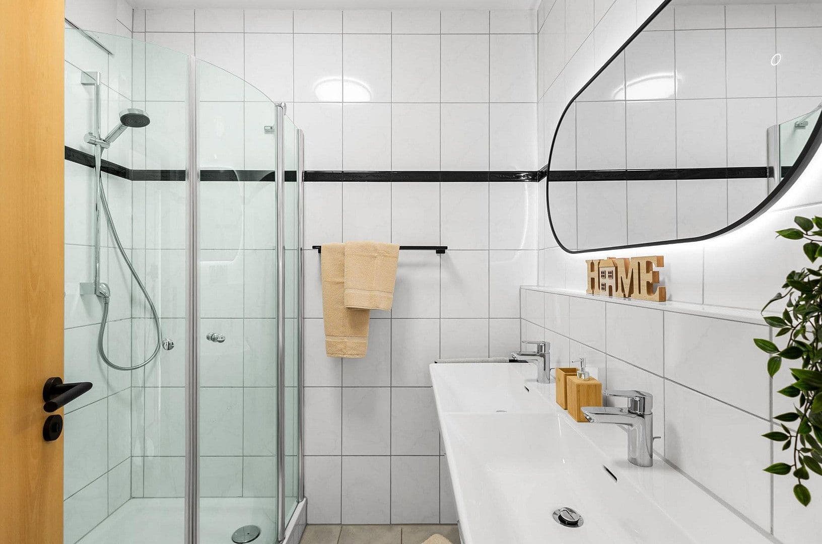 Predaj bytu 2-izbový 61 m², Johann-Michael-Sailer-Straße 32, Ingolstadt, Bavorsko Predaj bytu 2-izbový 61 m², Johann-Michael-Sailer-Straße 32, Ingolstadt, Bavorsko