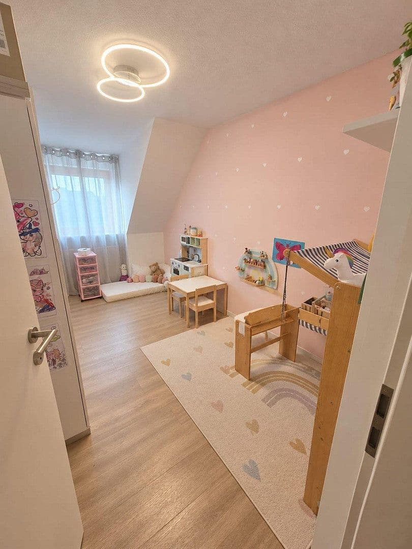 Predaj bytu 3-izbový 72 m², Neunkirchen am Brand, Bavorsko Predaj bytu 3-izbový 72 m², Neunkirchen am Brand, Bavorsko