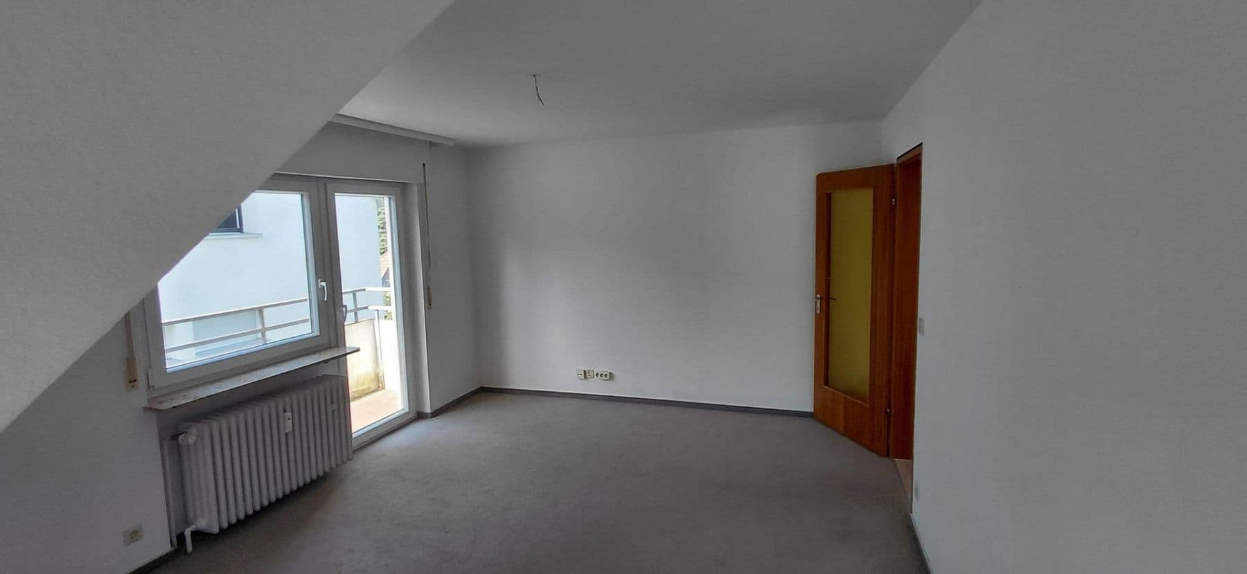 Prenájom bytu 3-izbový 73 m², Stuttgart, Bádensko-Wurttembersko Prenájom bytu 3-izbový 73 m², Stuttgart, Bádensko-Wurttembersko