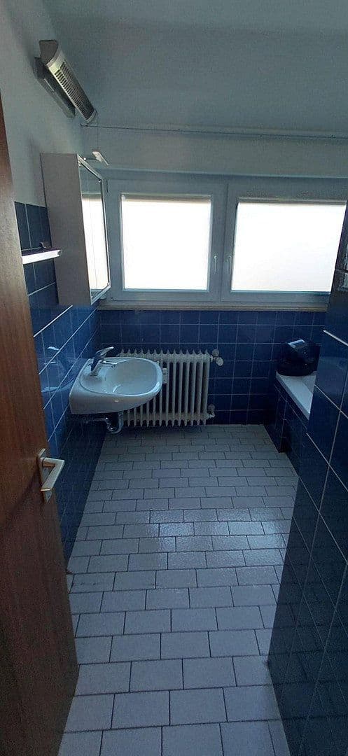 Prenájom bytu 3-izbový 73 m², Stuttgart, Bádensko-Wurttembersko Prenájom bytu 3-izbový 73 m², Stuttgart, Bádensko-Wurttembersko