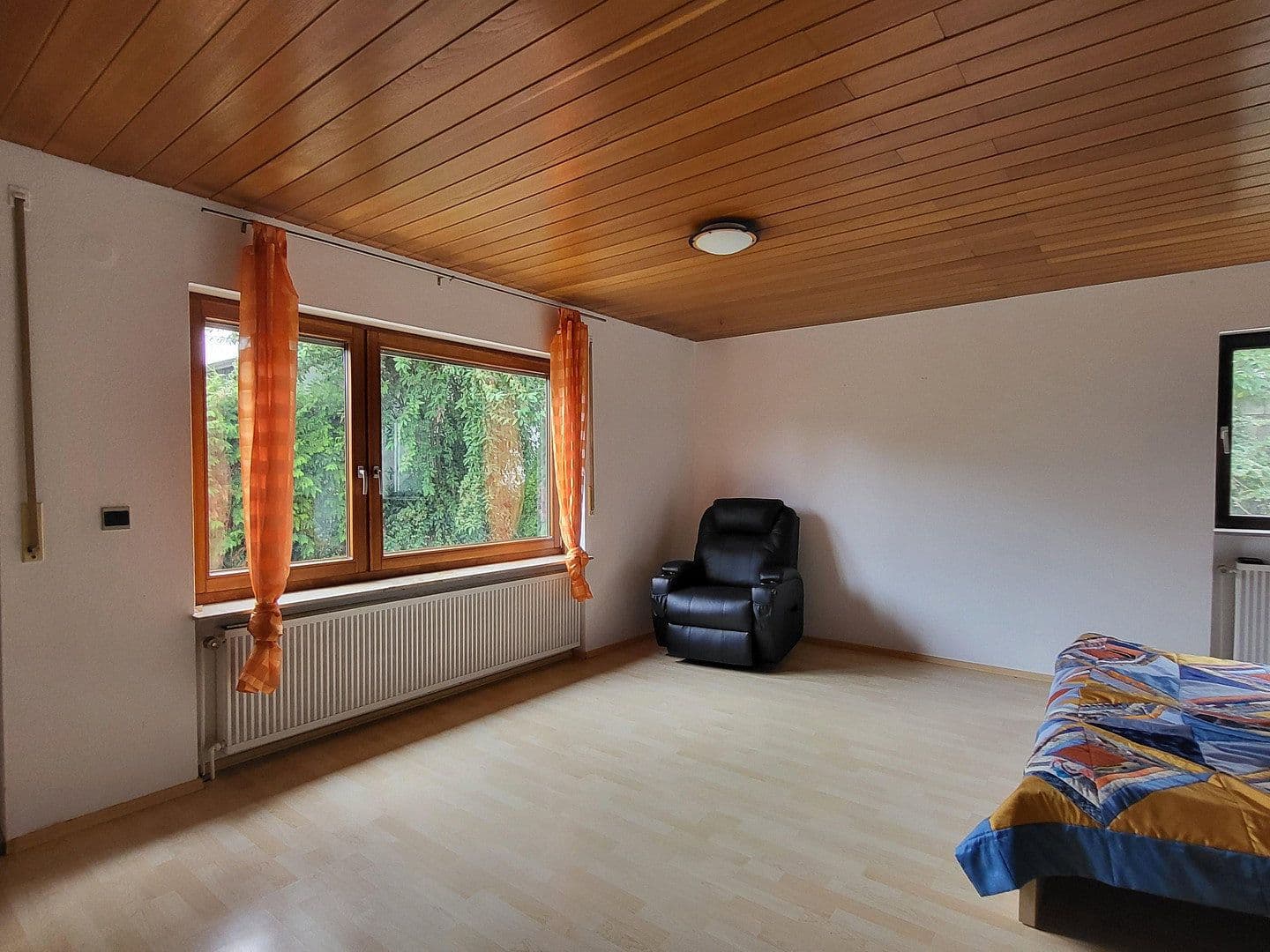 Predaj domu 230 m², pozemok 726 m², Parkweg 3, Vaihingen an der Enz, Bádensko-Wurttembersko Predaj domu 230 m², pozemok 726 m², Parkweg 3, Vaihingen an der Enz, Bádensko-Wurttembersko