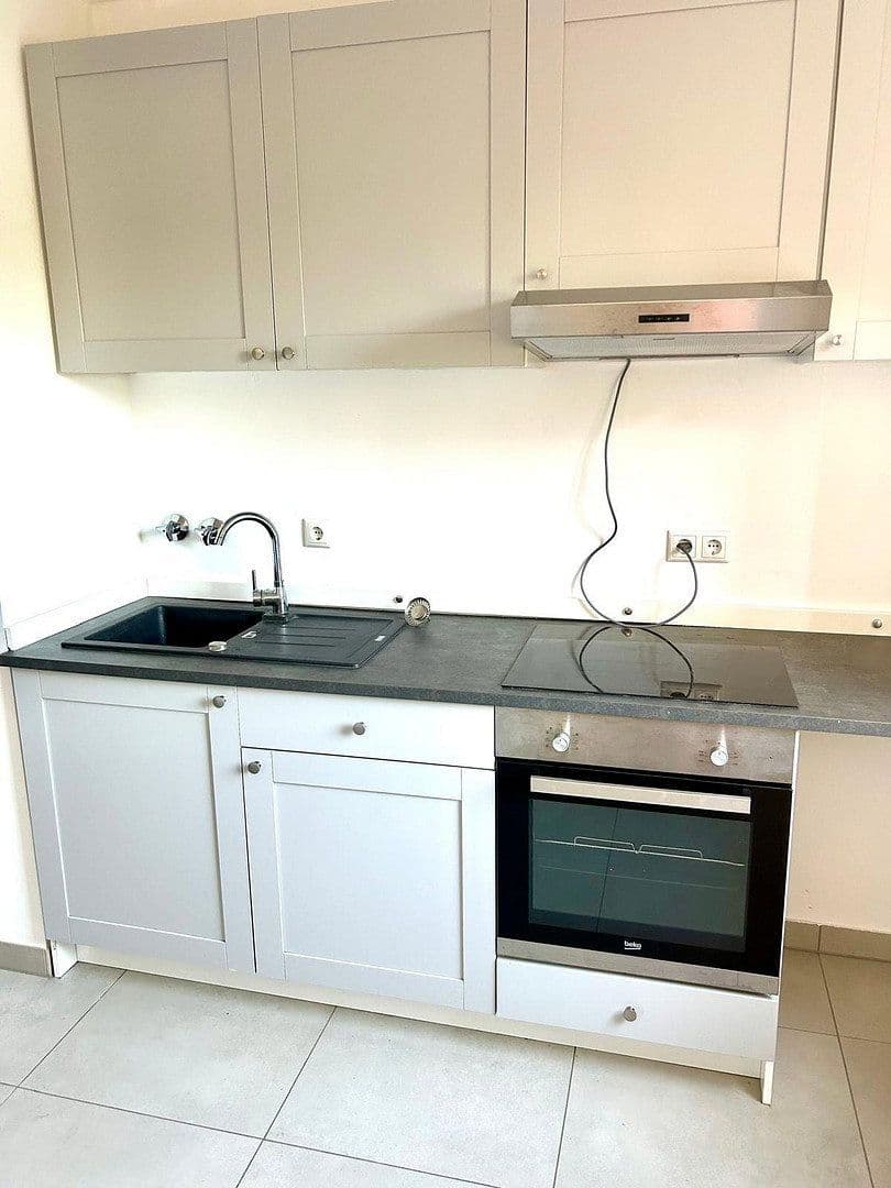 Prenájom bytu 2-izbový 56 m², Augsburg, Bavorsko Prenájom bytu 2-izbový 56 m², Augsburg, Bavorsko