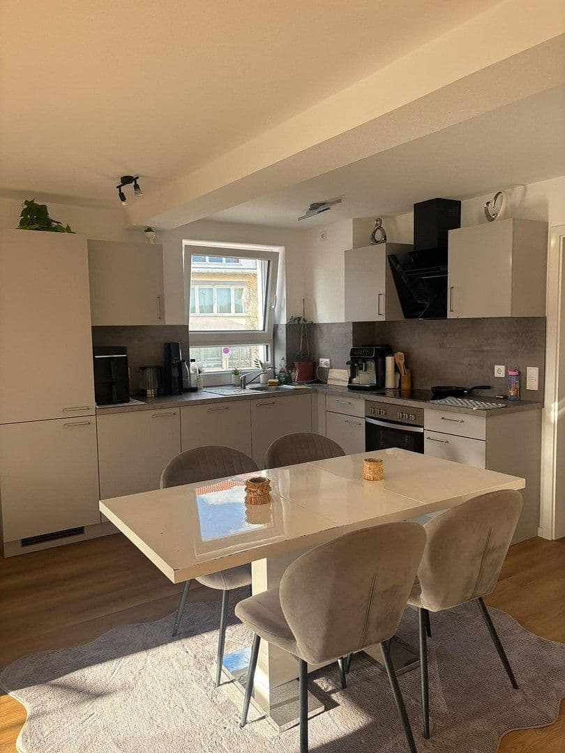 Prenájom bytu 4-izbový 111 m², Crailsheimer Str. 2, Frankenhardt, Bádensko-Wurttembersko Prenájom bytu 4-izbový 111 m², Crailsheimer Str. 2, Frankenhardt, Bádensko-Wurttembersko