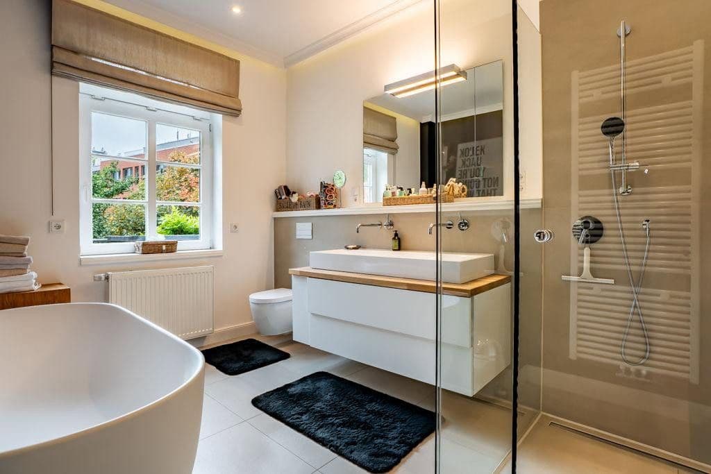 Predaj domu 236 m², pozemok 370 m², Georg-Gröning-Straße 61, Bremen Schwachhausen, Brémy Predaj domu 236 m², pozemok 370 m², Georg-Gröning-Straße 61, Bremen Schwachhausen, Brémy