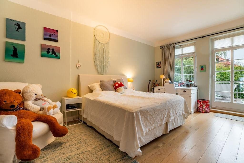 Predaj domu 236 m², pozemok 370 m², Georg-Gröning-Straße 61, Bremen Schwachhausen, Brémy Predaj domu 236 m², pozemok 370 m², Georg-Gröning-Straße 61, Bremen Schwachhausen, Brémy