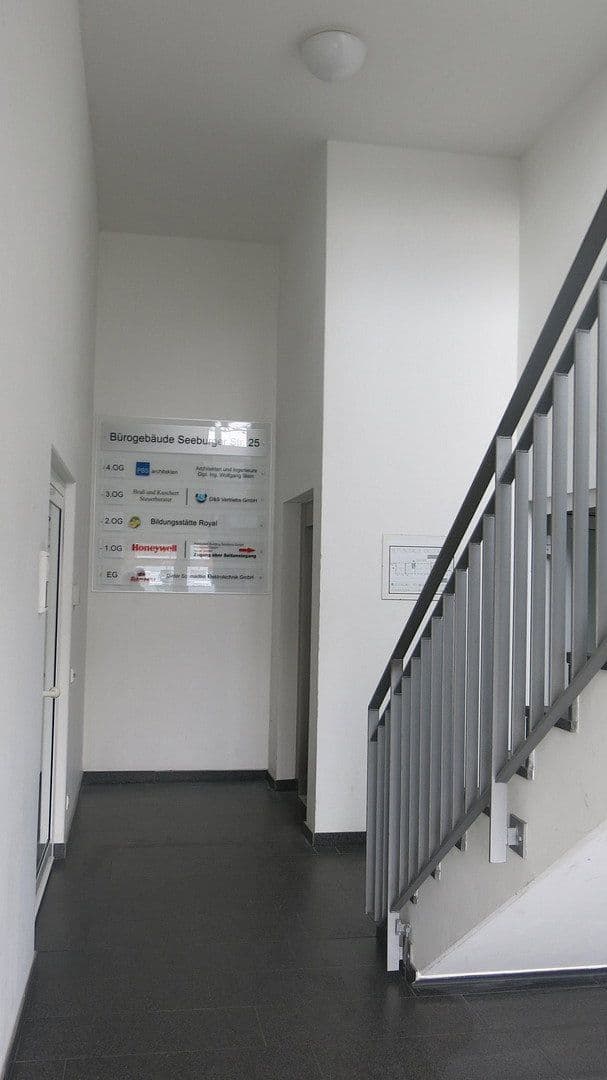 Prenájom kancelárie 101 m², Seeburger Str. 25, Berlin, Berlín Prenájom kancelárie 101 m², Seeburger Str. 25, Berlin, Berlín