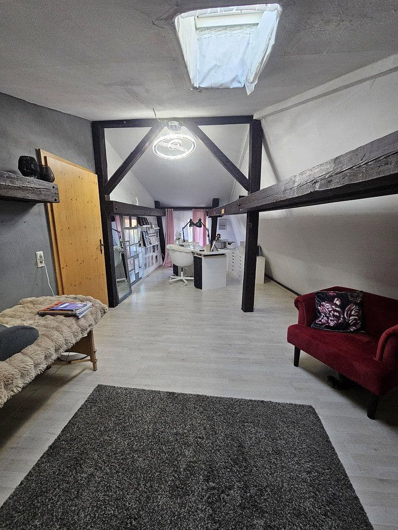 Prenájom bytu 6-izbový 143 m², Leidringer Str. 2, Rosenfeld, Bádensko-Wurttembersko Prenájom bytu 6-izbový 143 m², Leidringer Str. 2, Rosenfeld, Bádensko-Wurttembersko