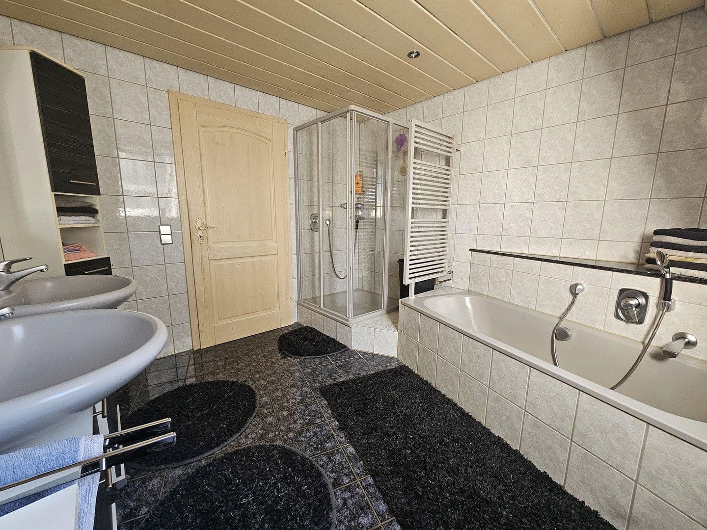 Prenájom bytu 6-izbový 143 m², Leidringer Str. 2, Rosenfeld, Bádensko-Wurttembersko Prenájom bytu 6-izbový 143 m², Leidringer Str. 2, Rosenfeld, Bádensko-Wurttembersko