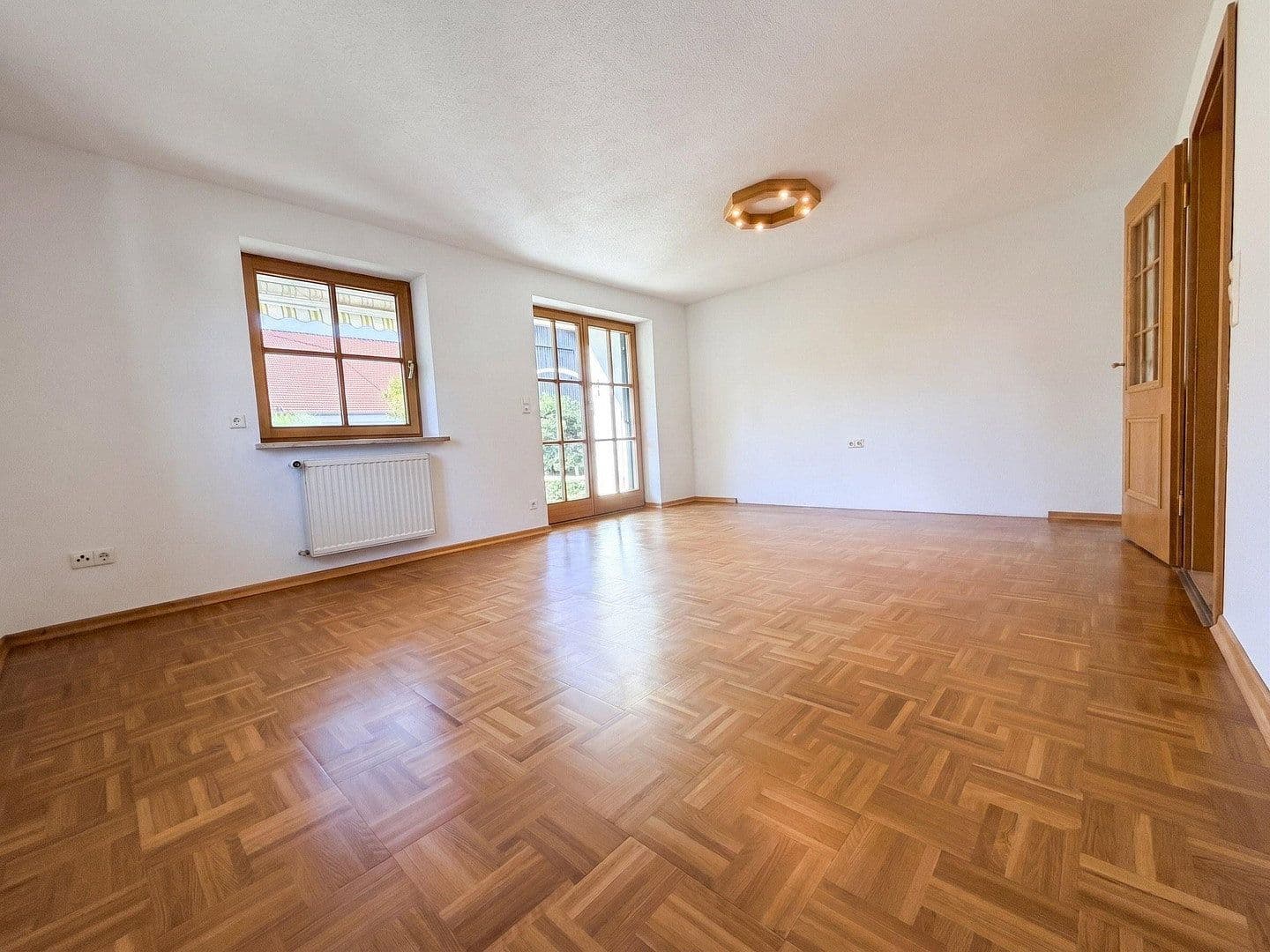 Prenájom domu 175 m², pozemok 684 m², Germaringen, Bavorsko Prenájom domu 175 m², pozemok 684 m², Germaringen, Bavorsko