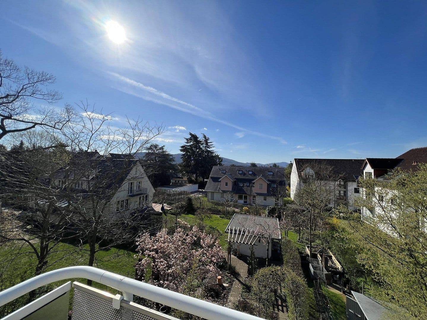 Prenájom bytu 4-izbový 101 m², Reuterallee 69, Darmstadt, Hesensko Prenájom bytu 4-izbový 101 m², Reuterallee 69, Darmstadt, Hesensko