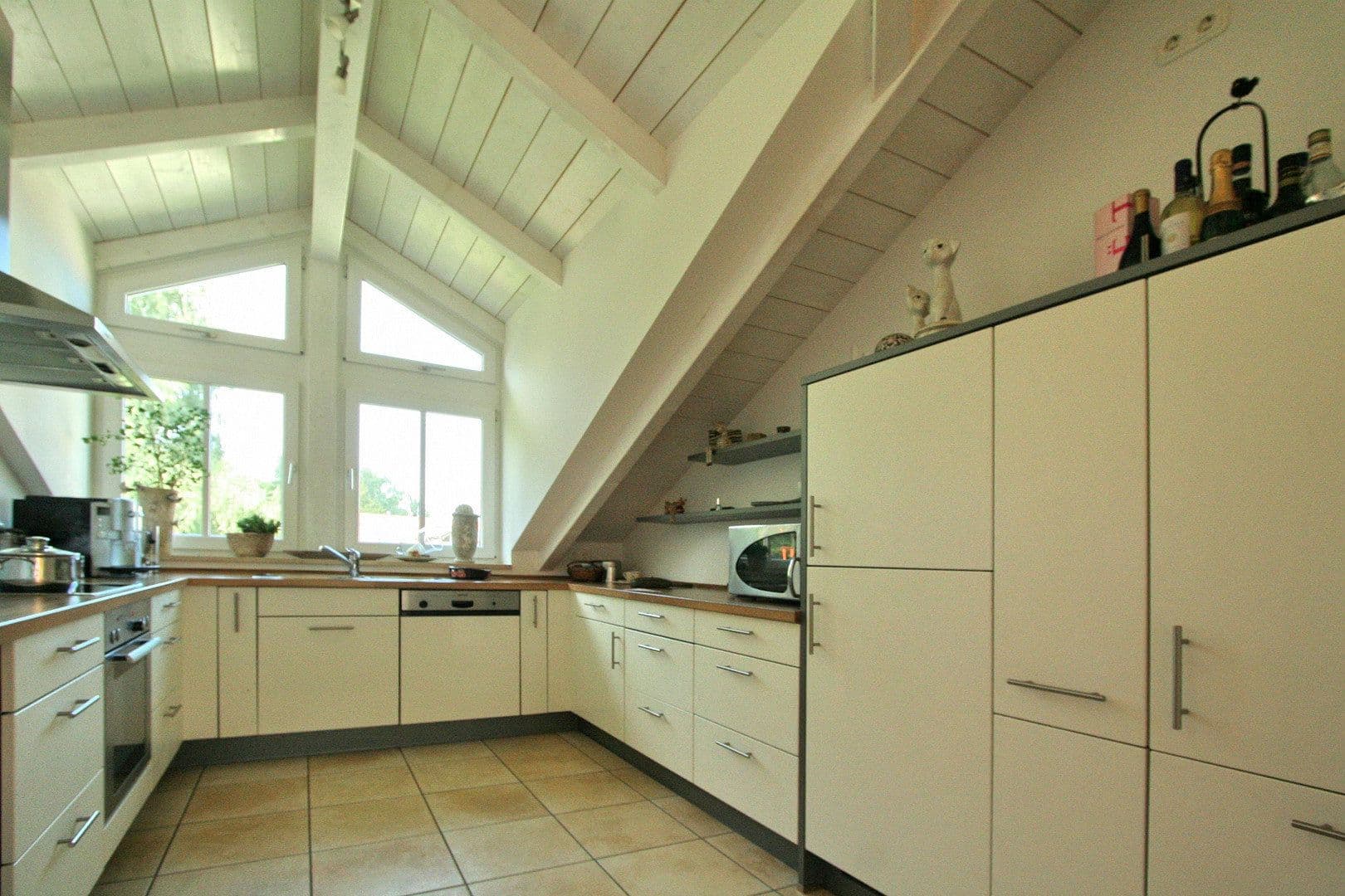 Prenájom bytu 3-izbový 139 m², Flintsbach am Inn, Bavorsko Prenájom bytu 3-izbový 139 m², Flintsbach am Inn, Bavorsko