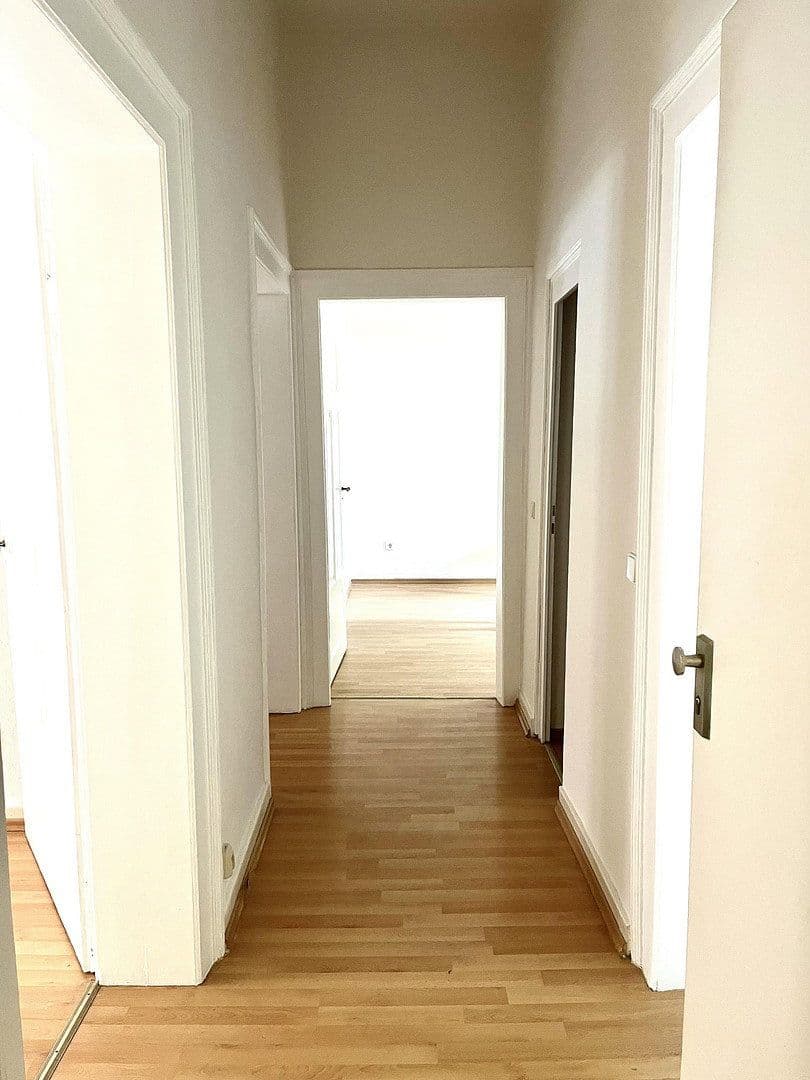 Predaj domu 260 m², pozemok 400 m², Mannheim, Bádensko-Wurttembersko Predaj domu 260 m², pozemok 400 m², Mannheim, Bádensko-Wurttembersko