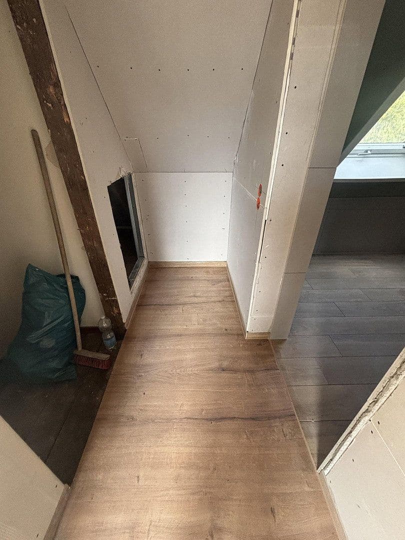 Prenájom bytu 2-izbový 55 m², Münsingen, Bádensko-Wurttembersko Prenájom bytu 2-izbový 55 m², Münsingen, Bádensko-Wurttembersko