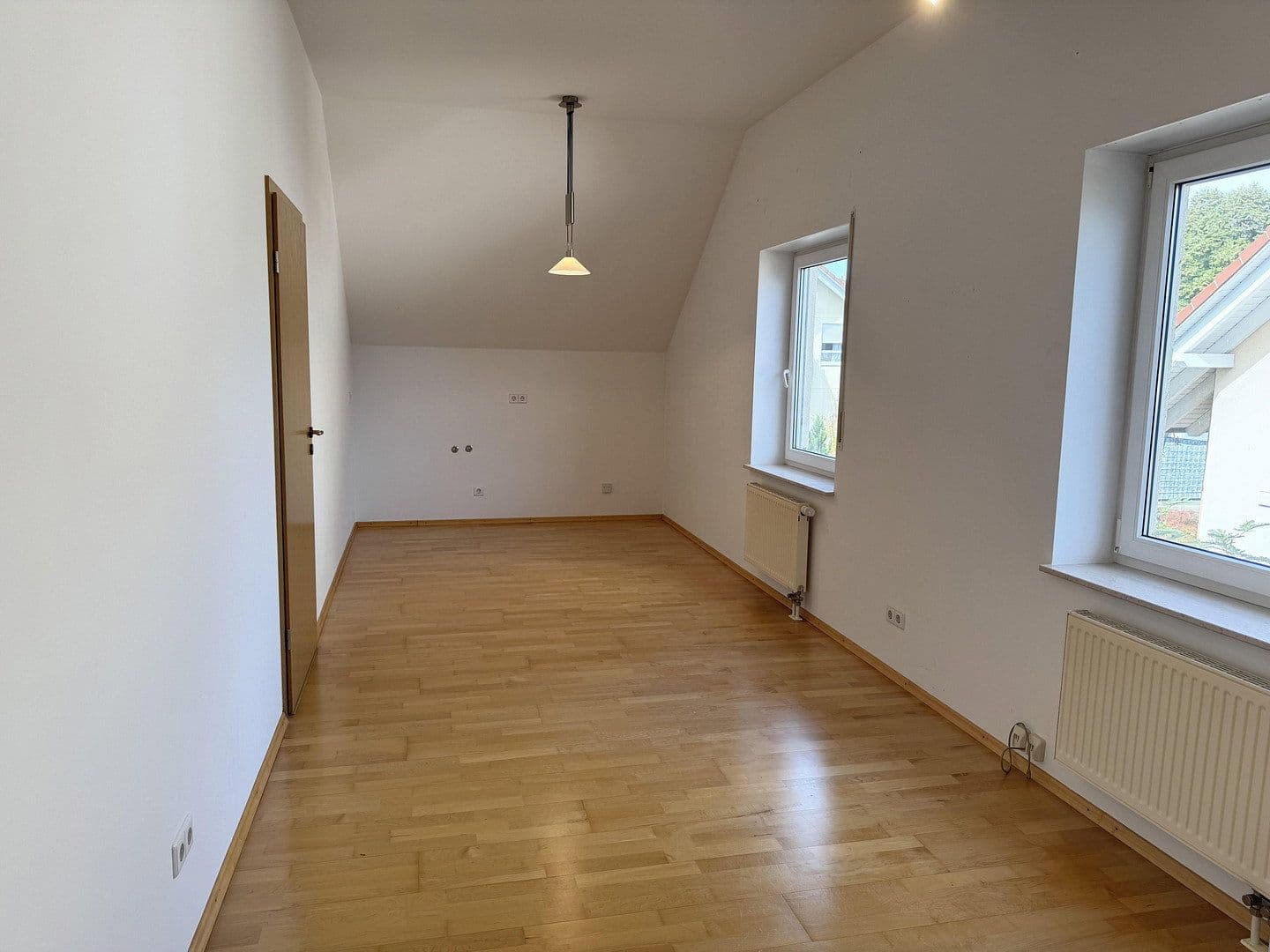 Predaj domu 164 m², pozemok 477 m², Kippenheim, Bádensko-Wurttembersko Predaj domu 164 m², pozemok 477 m², Kippenheim, Bádensko-Wurttembersko