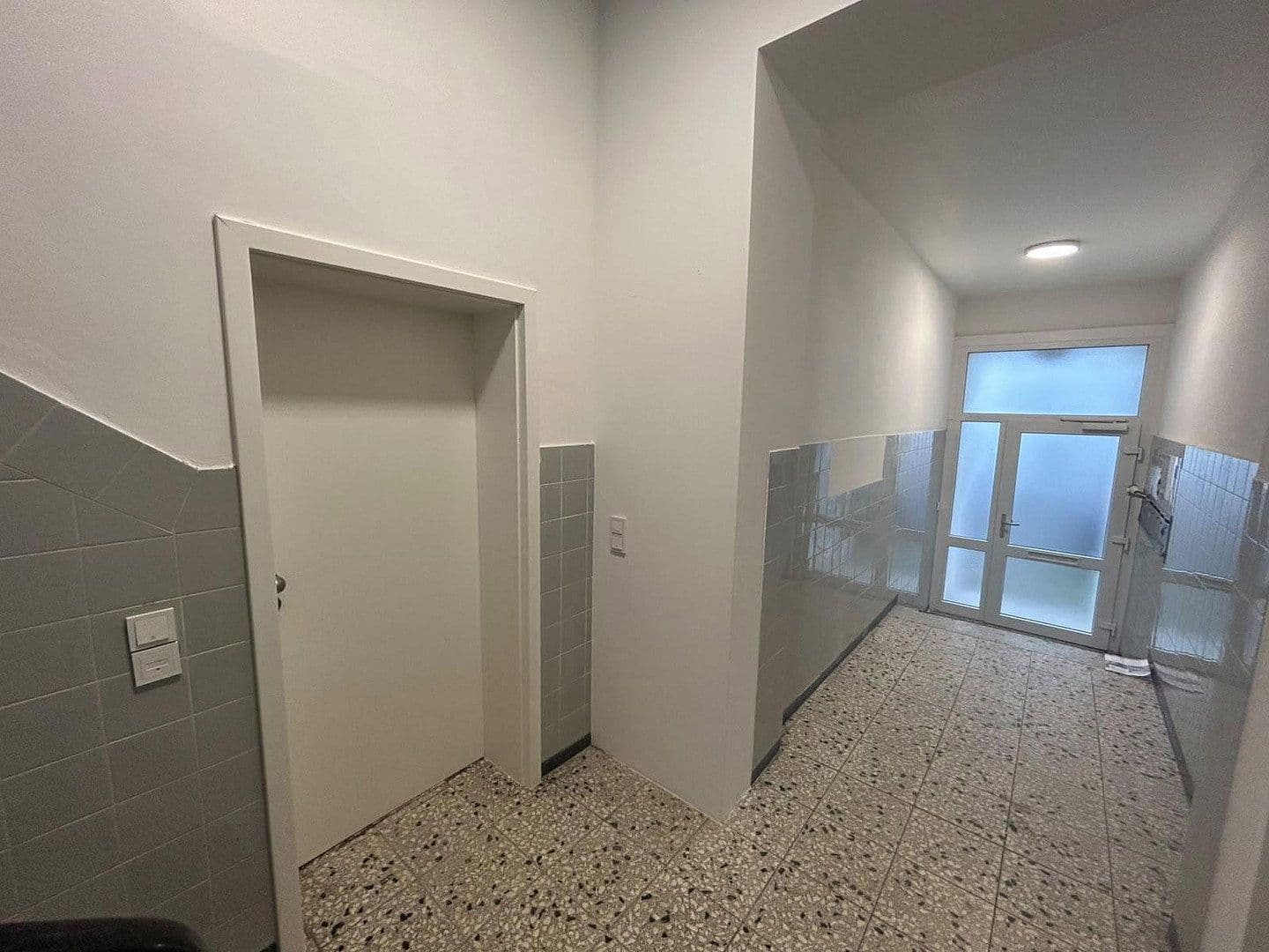 Prenájom bytu 1-izbový 43 m², Schlangenwallstraße 7, Gelsenkirchen, Severné Porýnie - Westfálsko Prenájom bytu 1-izbový 43 m², Schlangenwallstraße 7, Gelsenkirchen, Severné Porýnie - Westfálsko