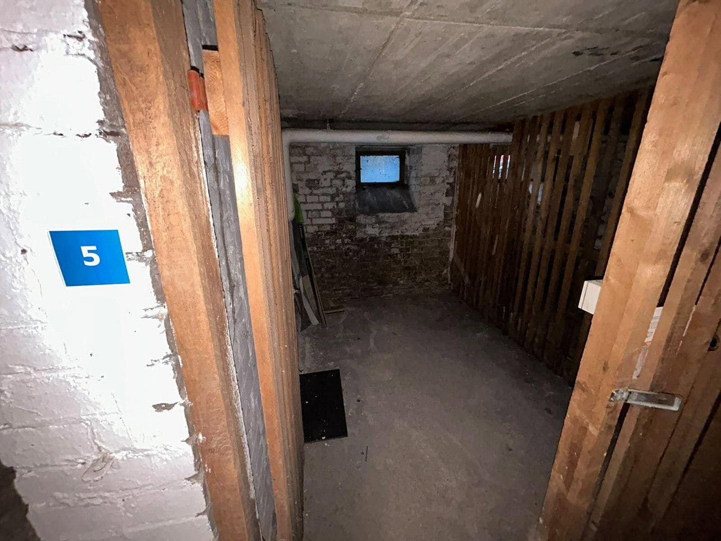 Prenájom bytu 1-izbový 43 m², Schlangenwallstraße 7, Gelsenkirchen, Severné Porýnie - Westfálsko Prenájom bytu 1-izbový 43 m², Schlangenwallstraße 7, Gelsenkirchen, Severné Porýnie - Westfálsko