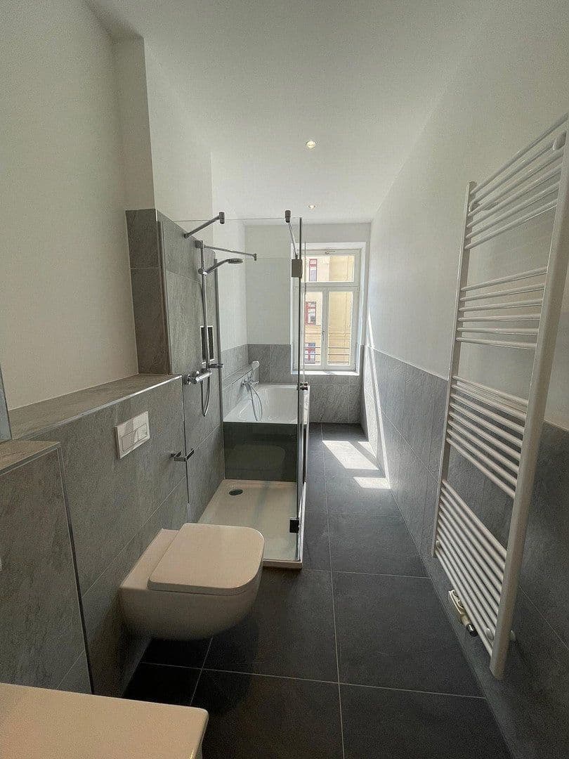 Prenájom bytu 3-izbový 77 m², Leipzig, Sasko Prenájom bytu 3-izbový 77 m², Leipzig, Sasko
