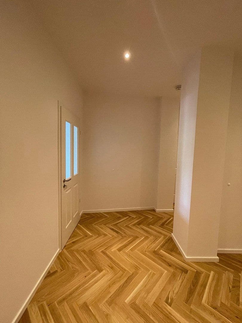 Prenájom bytu 3-izbový 77 m², Leipzig, Sasko Prenájom bytu 3-izbový 77 m², Leipzig, Sasko
