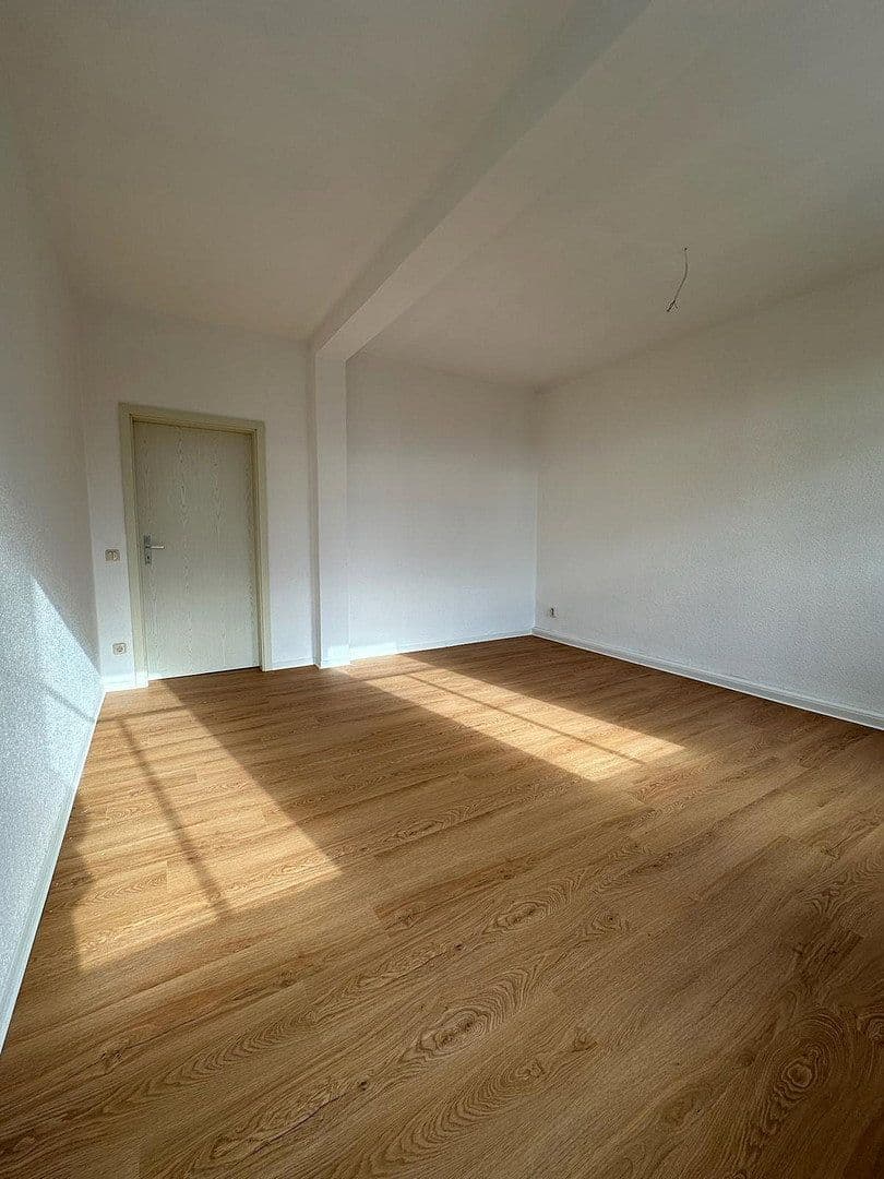 Prenájom bytu 2-izbový 68 m², Gera, Durínsko Prenájom bytu 2-izbový 68 m², Gera, Durínsko