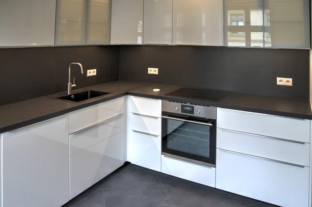 Prenájom bytu 3-izbový 98 m², Leipzig, Sasko Prenájom bytu 3-izbový 98 m², Leipzig, Sasko