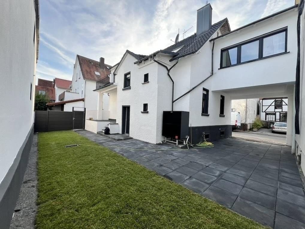 Predaj domu 141 m², pozemok 188 m², Roßdorf, Hesensko Predaj domu 141 m², pozemok 188 m², Roßdorf, Hesensko