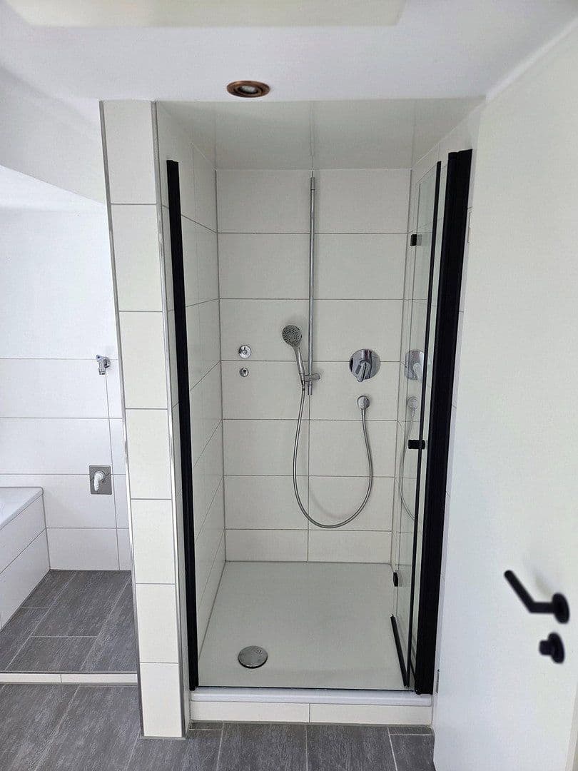 Prenájom bytu 4-izbový 94 m², Hindenburgstraße 72, Straubenhardt, Bádensko-Wurttembersko Prenájom bytu 4-izbový 94 m², Hindenburgstraße 72, Straubenhardt, Bádensko-Wurttembersko