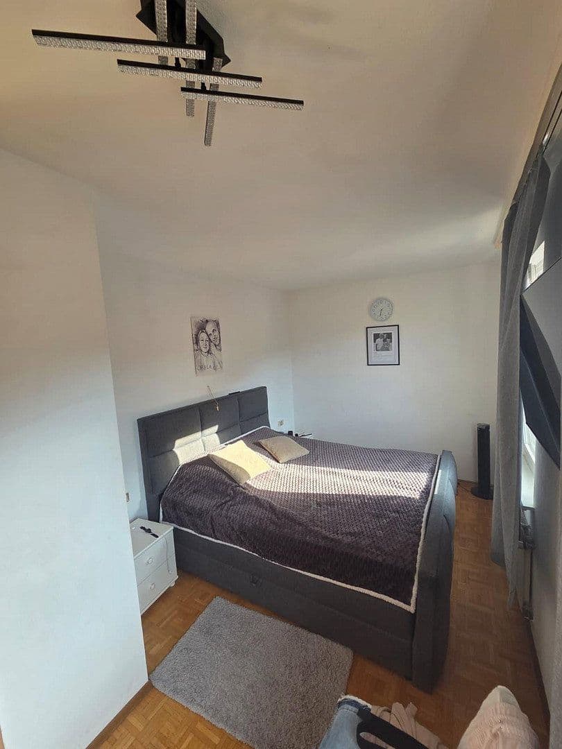 Prenájom bytu 3-izbový 100 m², Oberndorfer Straße 23, Schramberg, Bádensko-Wurttembersko Prenájom bytu 3-izbový 100 m², Oberndorfer Straße 23, Schramberg, Bádensko-Wurttembersko