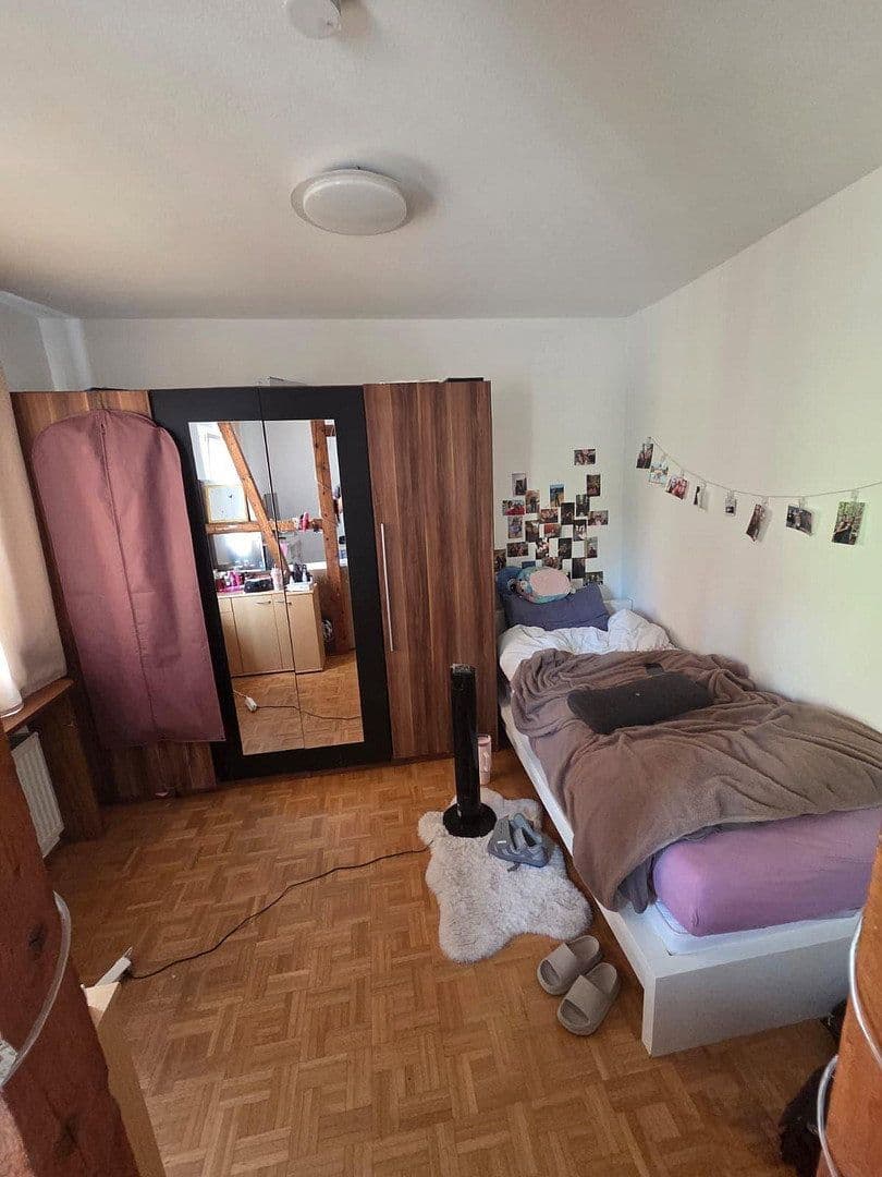 Prenájom bytu 3-izbový 100 m², Oberndorfer Straße 23, Schramberg, Bádensko-Wurttembersko Prenájom bytu 3-izbový 100 m², Oberndorfer Straße 23, Schramberg, Bádensko-Wurttembersko