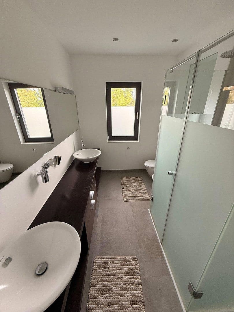 Prenájom bytu 2-izbový 94 m², Am Eichelgarten 18, Wiesbaden, Hesensko Prenájom bytu 2-izbový 94 m², Am Eichelgarten 18, Wiesbaden, Hesensko