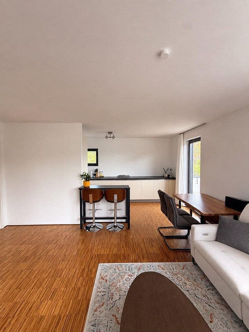 Prenájom bytu 2-izbový 94 m², Am Eichelgarten 18, Wiesbaden, Hesensko Prenájom bytu 2-izbový 94 m², Am Eichelgarten 18, Wiesbaden, Hesensko