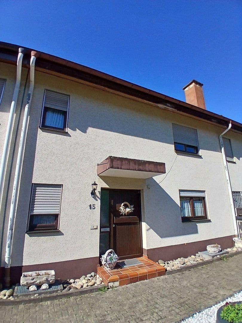 Predaj domu 128 m², pozemok 161 m², Kandern, Bádensko-Wurttembersko Predaj domu 128 m², pozemok 161 m², Kandern, Bádensko-Wurttembersko