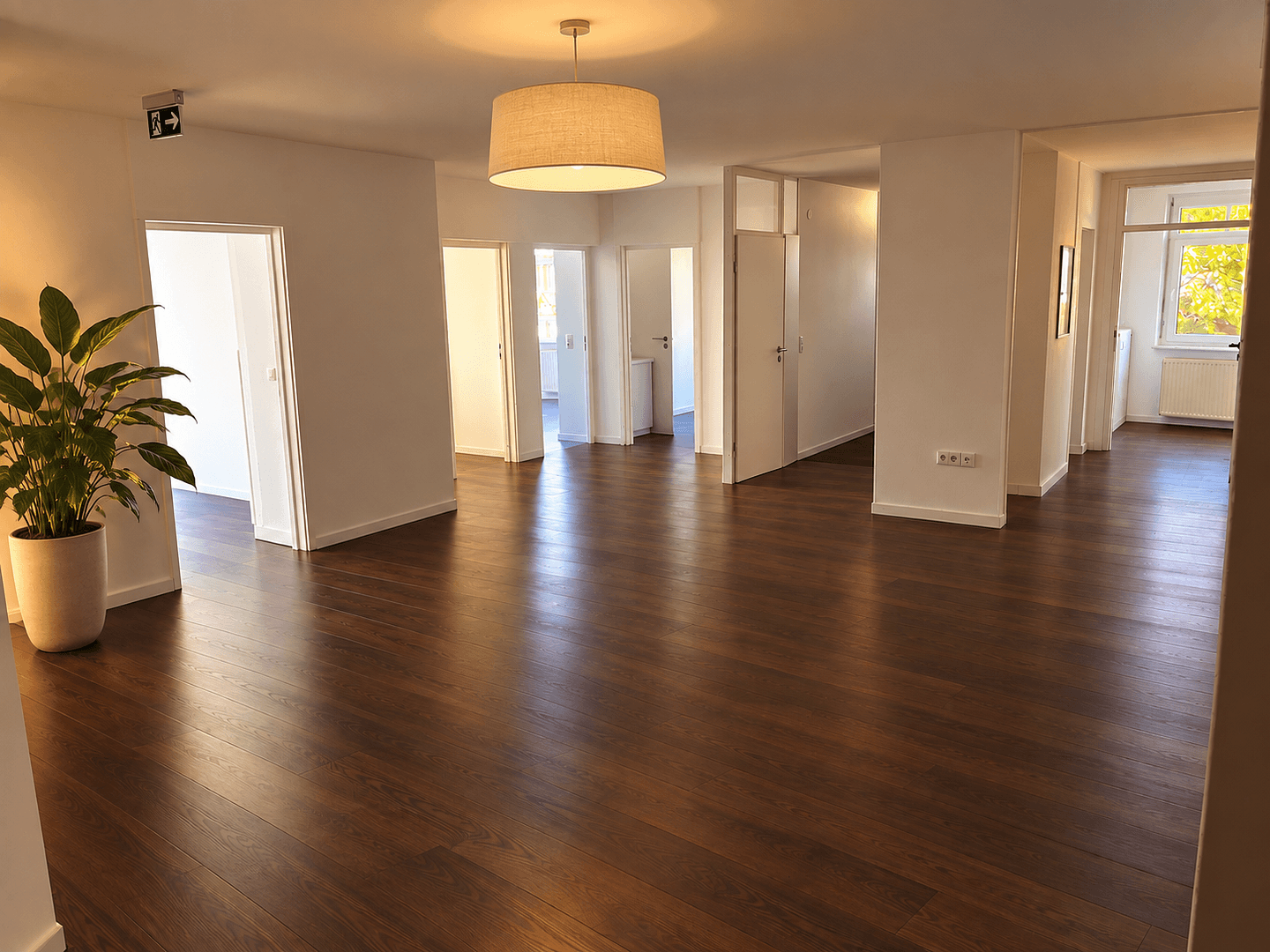 Predaj kancelárie 150 m², Bahnhofstraße 28, Öhringen, Bádensko-Wurttembersko Predaj kancelárie 150 m², Bahnhofstraße 28, Öhringen, Bádensko-Wurttembersko