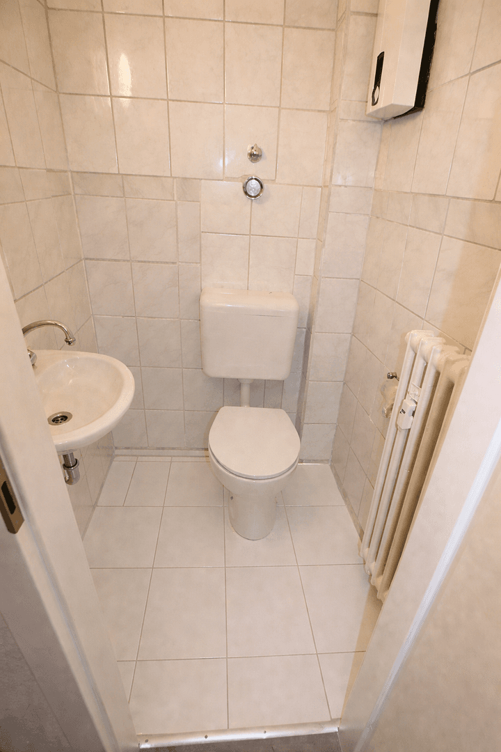 Prenájom bytu 4-izbový 98 m², Liebknechtstraße 94, Oberhausen, Severné Porýnie - Westfálsko Prenájom bytu 4-izbový 98 m², Liebknechtstraße 94, Oberhausen, Severné Porýnie - Westfálsko