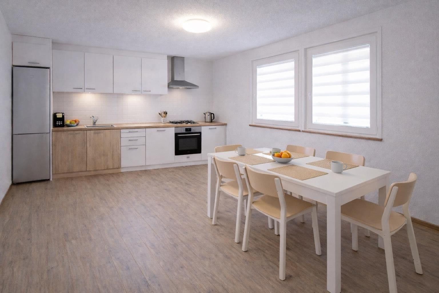 Prenájom bytu 4-izbový 98 m², Liebknechtstraße 94, Oberhausen, Severné Porýnie - Westfálsko Prenájom bytu 4-izbový 98 m², Liebknechtstraße 94, Oberhausen, Severné Porýnie - Westfálsko