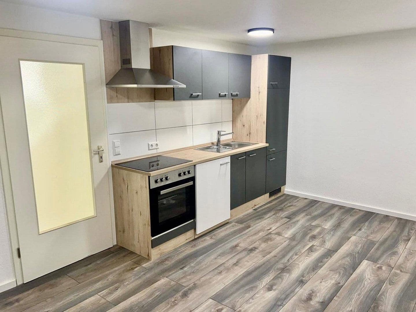 Prenájom bytu 2-izbový 36 m², Ditzingerstraße 5, Leonberg, Bádensko-Wurttembersko Prenájom bytu 2-izbový 36 m², Ditzingerstraße 5, Leonberg, Bádensko-Wurttembersko