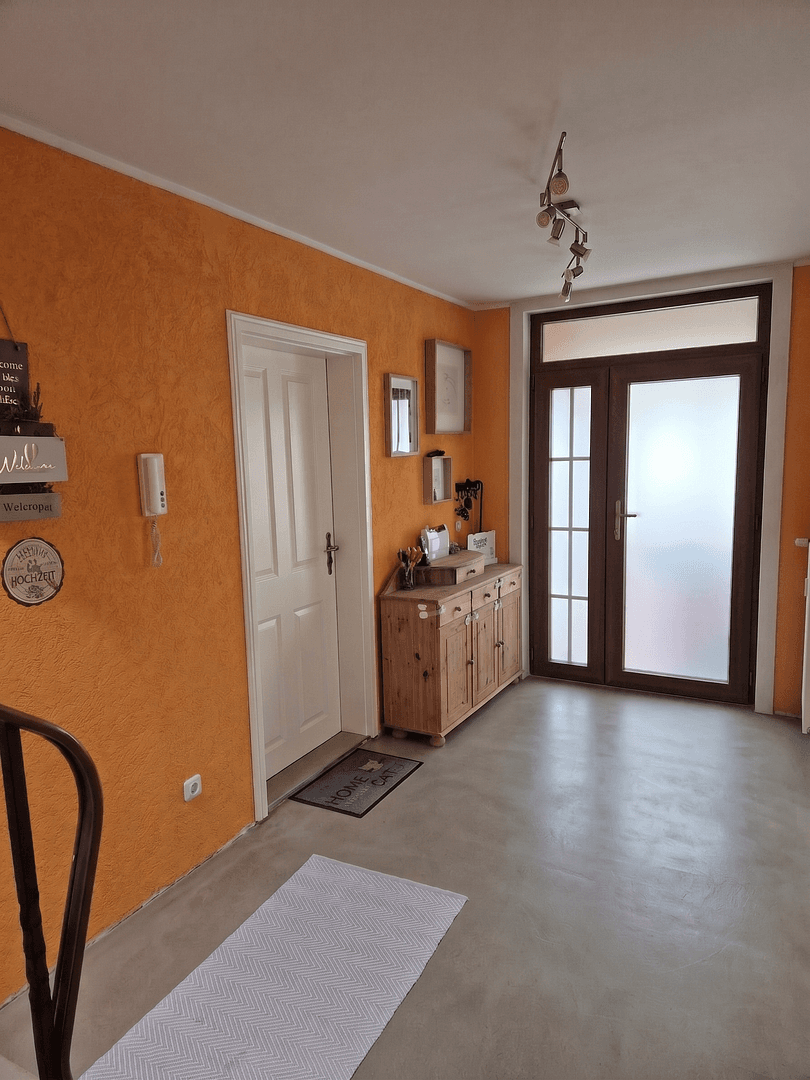 Predaj domu 136 m², pozemok 908 m², Fronhausen, Hesensko Predaj domu 136 m², pozemok 908 m², Fronhausen, Hesensko