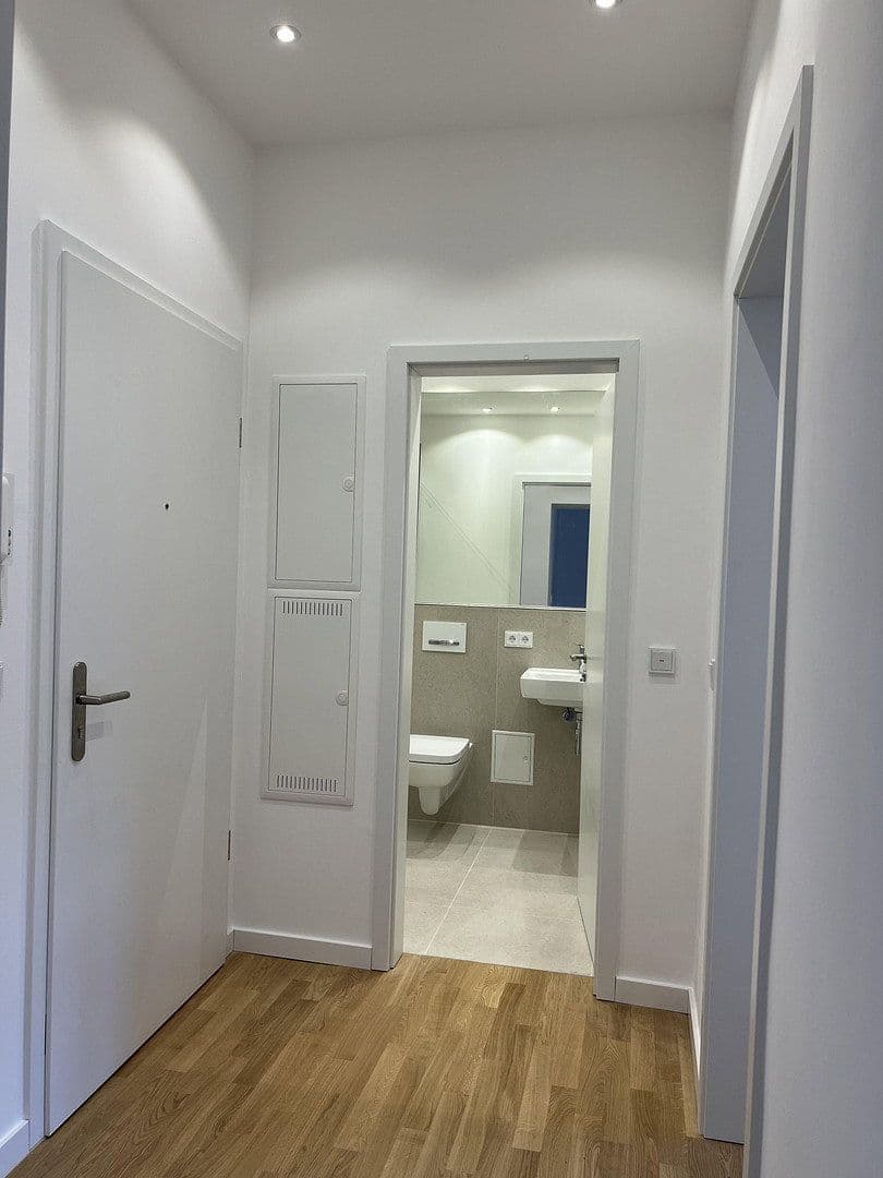 Prenájom bytu 3-izbový 80 m², Düsseldorf, Severné Porýnie - Westfálsko Prenájom bytu 3-izbový 80 m², Düsseldorf, Severné Porýnie - Westfálsko