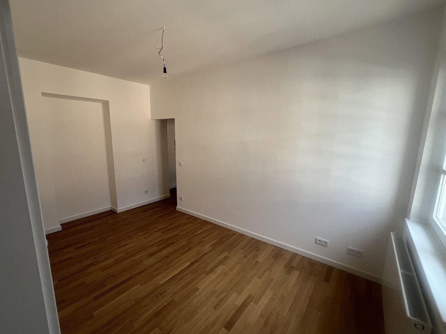 Prenájom bytu 3-izbový 80 m², Düsseldorf, Severné Porýnie - Westfálsko Prenájom bytu 3-izbový 80 m², Düsseldorf, Severné Porýnie - Westfálsko