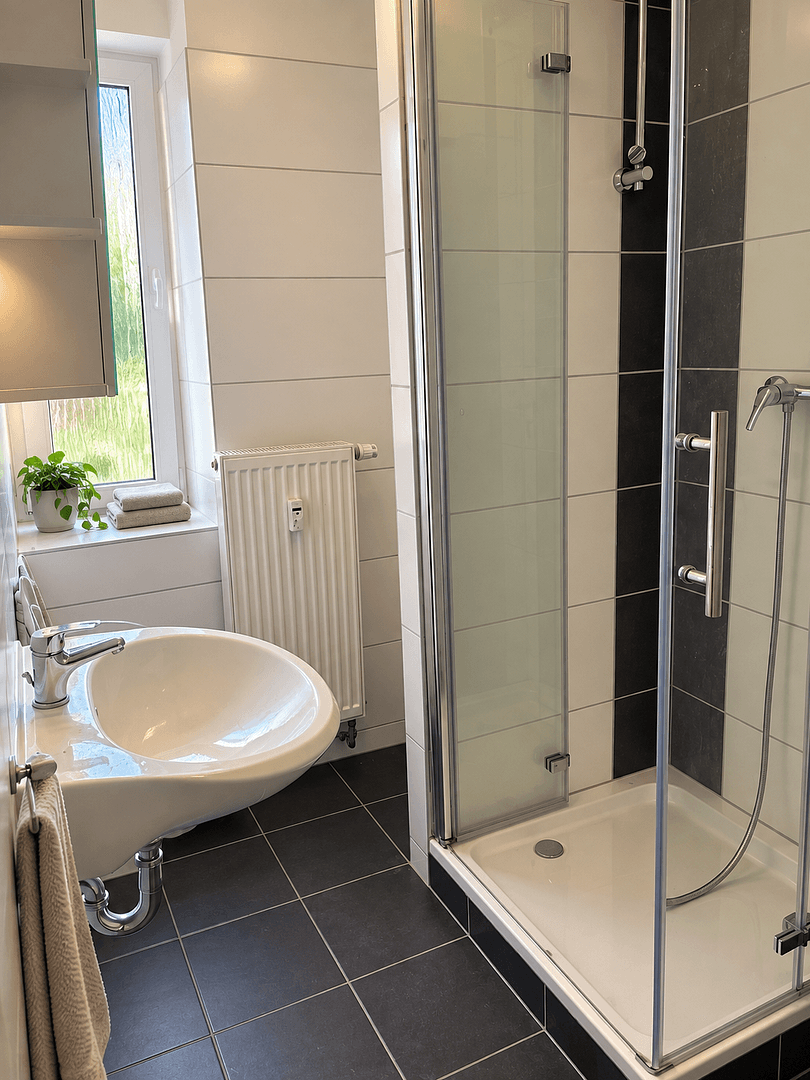 Prenájom bytu 5-izbový 114 m², Geußnitzer Str. 7, Zeitz, Sasko-Anhaltsko Prenájom bytu 5-izbový 114 m², Geußnitzer Str. 7, Zeitz, Sasko-Anhaltsko