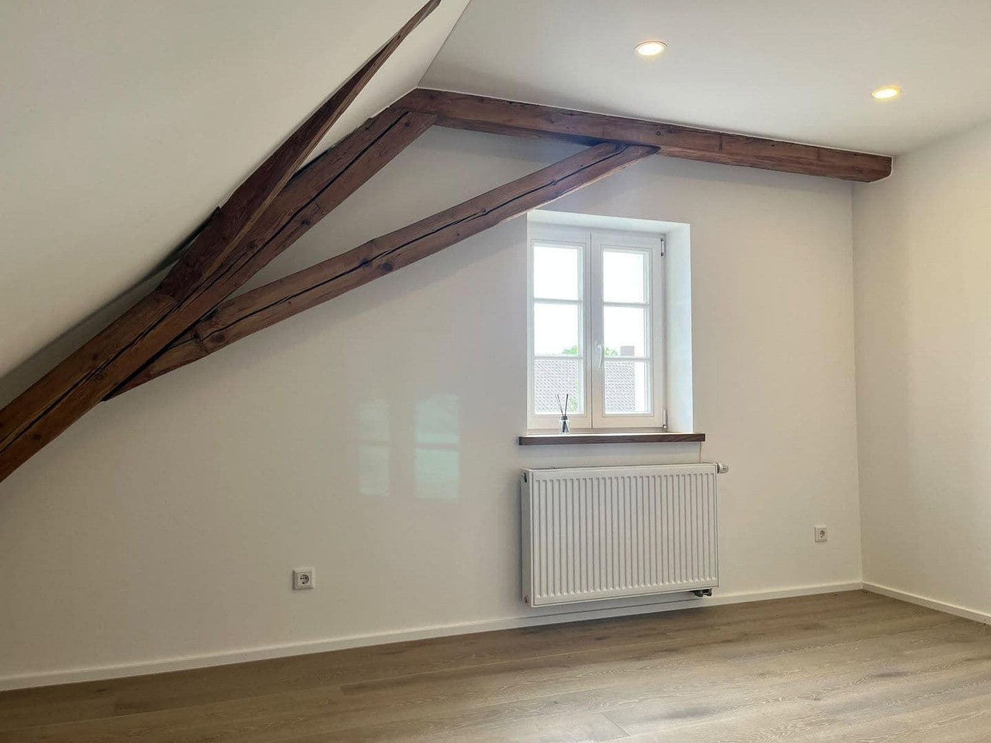 Prenájom bytu 4-izbový 125 m², Gilching, Bavorsko Prenájom bytu 4-izbový 125 m², Gilching, Bavorsko