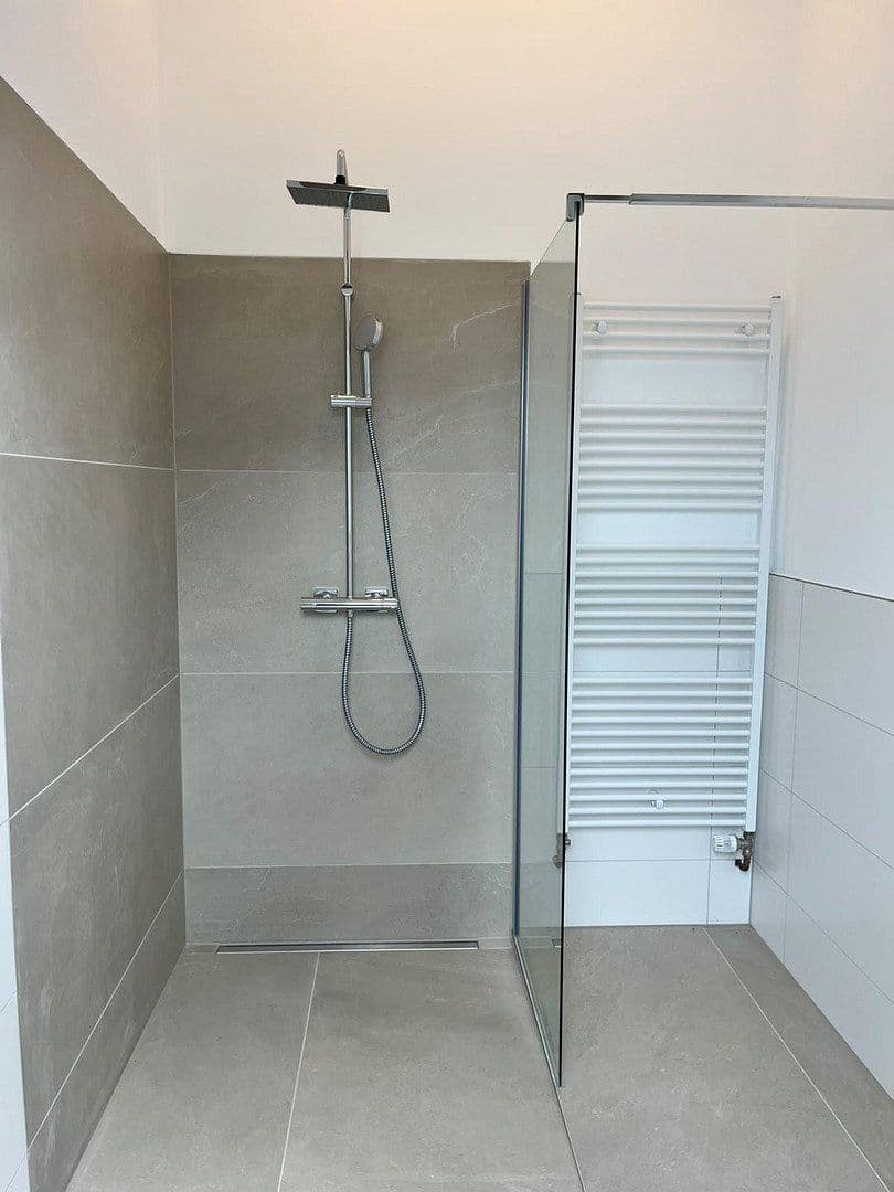 Prenájom bytu 4-izbový 125 m², Gilching, Bavorsko Prenájom bytu 4-izbový 125 m², Gilching, Bavorsko