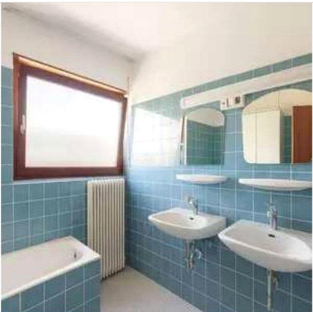 Predaj bytu 4-izbový 125 m², Leonberg, Bádensko-Wurttembersko Predaj bytu 4-izbový 125 m², Leonberg, Bádensko-Wurttembersko
