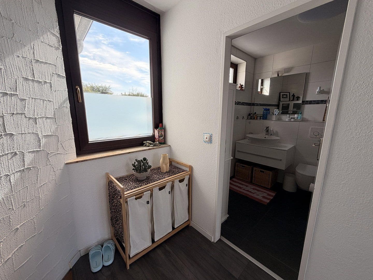 Predaj bytu 2-izbový 84 m², Leverkusen, Severné Porýnie - Westfálsko Predaj bytu 2-izbový 84 m², Leverkusen, Severné Porýnie - Westfálsko