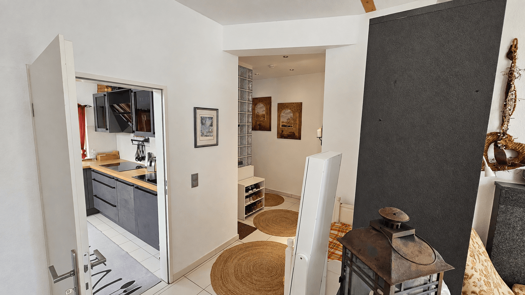 Prenájom bytu 4-izbový 145 m², Heideweg 4a, Remagen, Porýnie-Falcko Prenájom bytu 4-izbový 145 m², Heideweg 4a, Remagen, Porýnie-Falcko